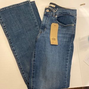 Levi’s Bootcut Jean
